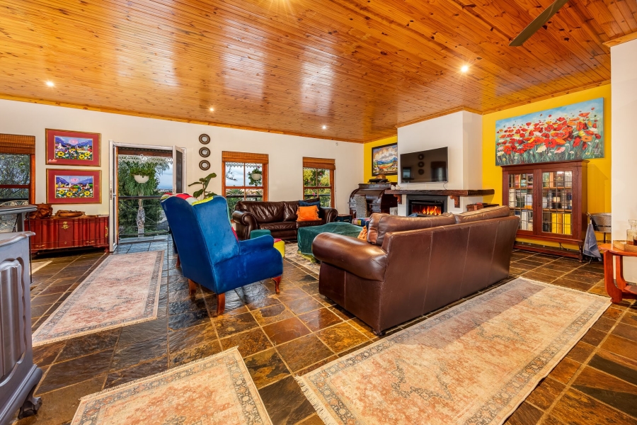 4 Bedroom Property for Sale in Bergsig Western Cape